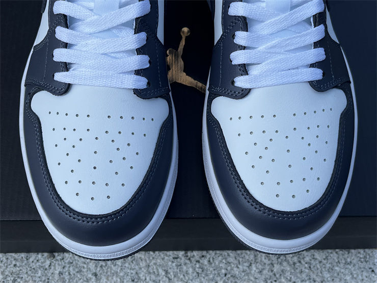 Thumbnail: Air Jordan 1 - Low