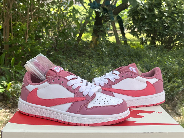 Thumbnail: Travis Scott x Air Jordan 1 - Low