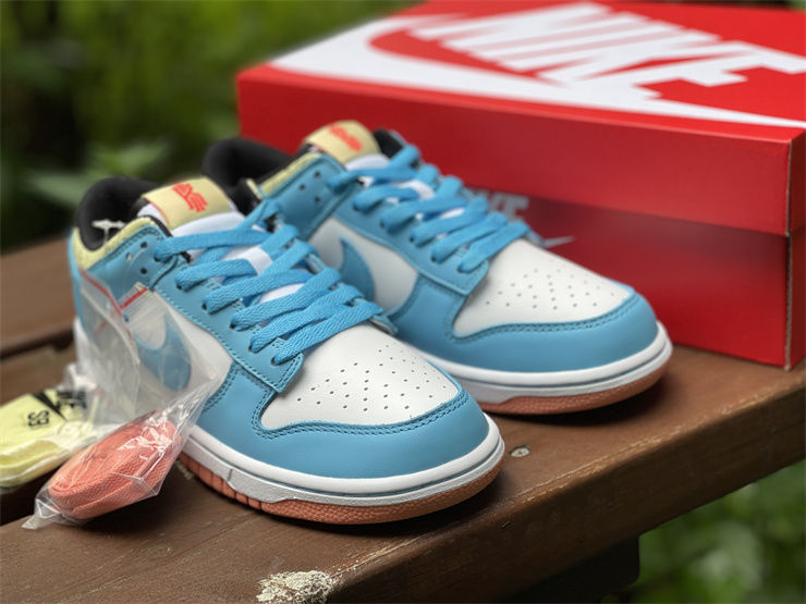 Thumbnail: Kyrie Irving x Nike Dunk - Low "Baltic Blue Gum"