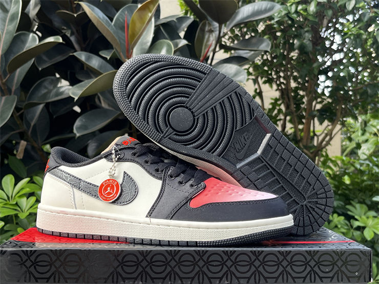 Paris Saint-Germain x Air Jordan 1 - Low "Sail Pink Oxford"