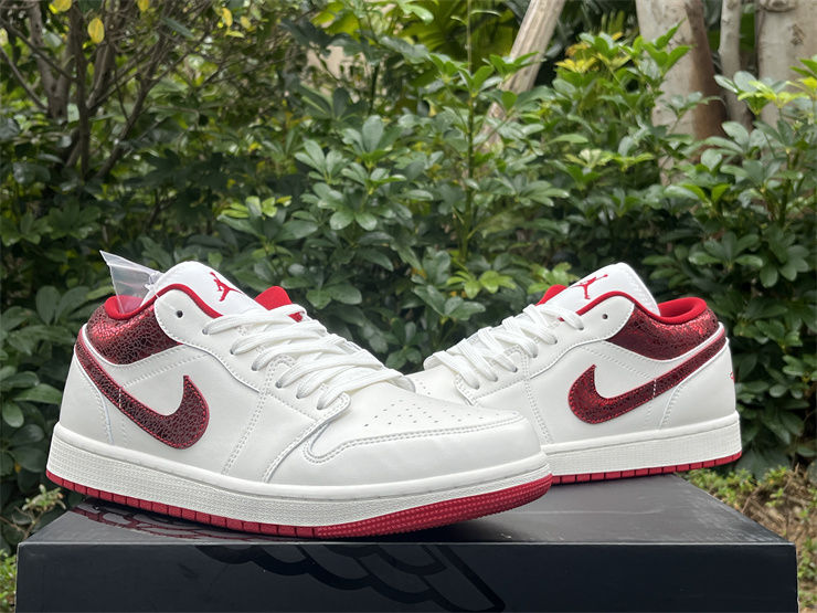 Thumbnail: Air Jordan 1 - Low "Ruby"