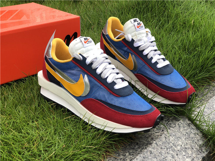 Thumbnail: sacai x Nike LDWaffle "Varsity Blue"