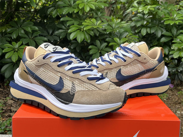 Thumbnail: sacai x Nike VaporWaffle "Sesame Blue Void"