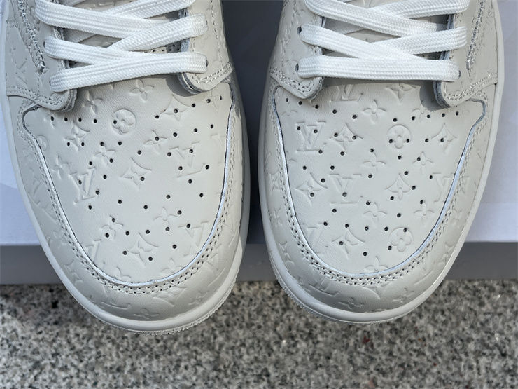 Thumbnail: Louis Vuitton x Air Jordan 1 - Low