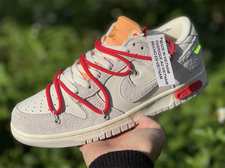 Thumbnail: Off-White x Nike Dunk - Low "Lot 40 of 50"