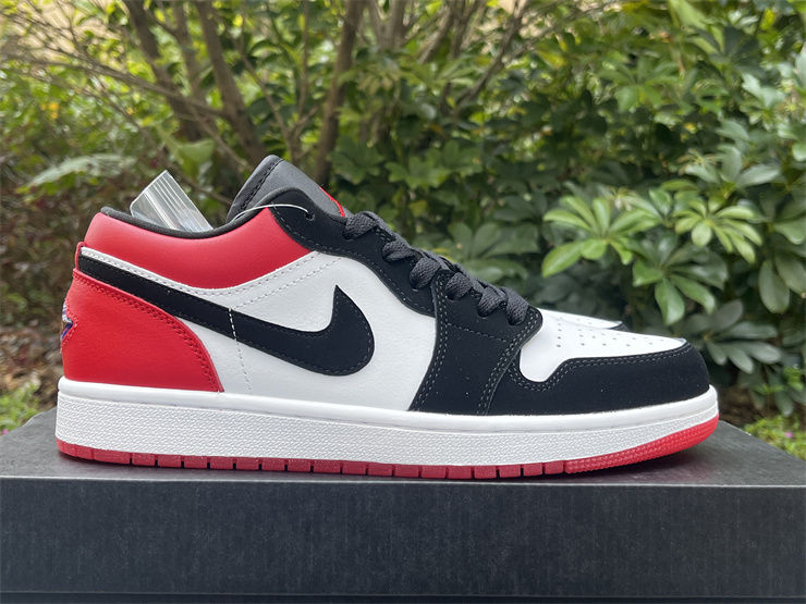 Thumbnail: Air Jordan 1 - Low "Black Toe"