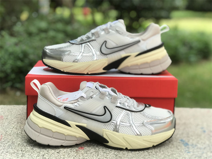 Thumbnail: Nike V2K Run "Summit White"
