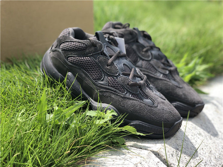 Thumbnail: Yeezy 500 "Utility Black"