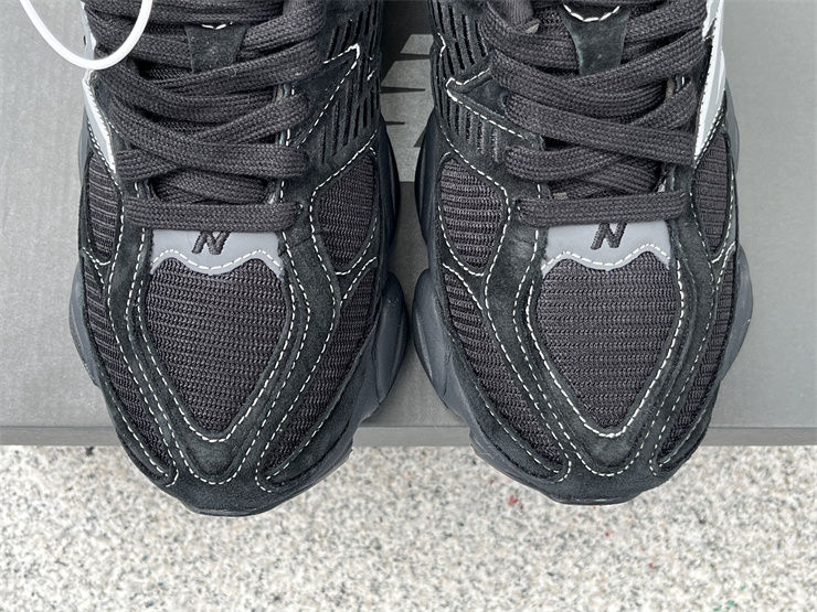 Thumbnail: New Balance 9060