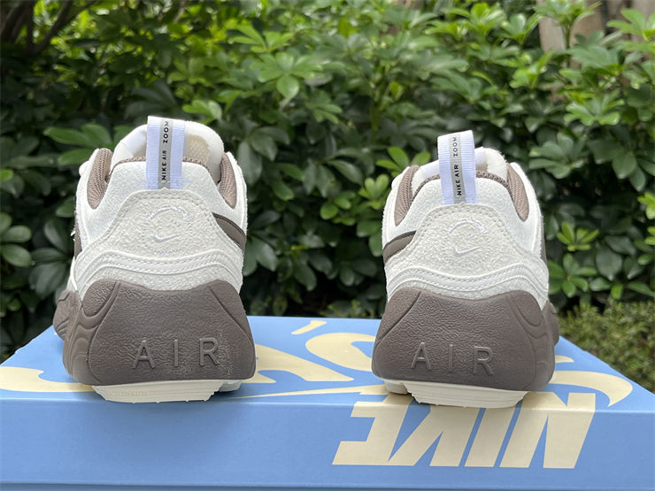 Thumbnail: Travis Scott x Nike Zoom Field Jaxx "Reverse Mocha"