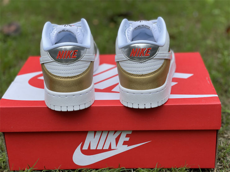 Thumbnail: Nike Dunk - Low "Siver Gold Metallic"