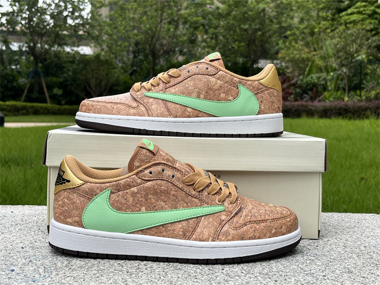 Thumbnail: Travis Scott x Air Jordan 1 - Low