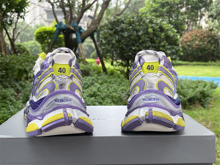 Thumbnail: Balenciaga Runner 2.0 Sneaker