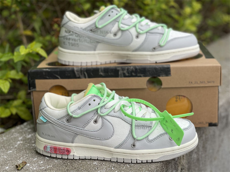 Thumbnail: Off-White x Nike Dunk - Low "Lot 07 of 50"