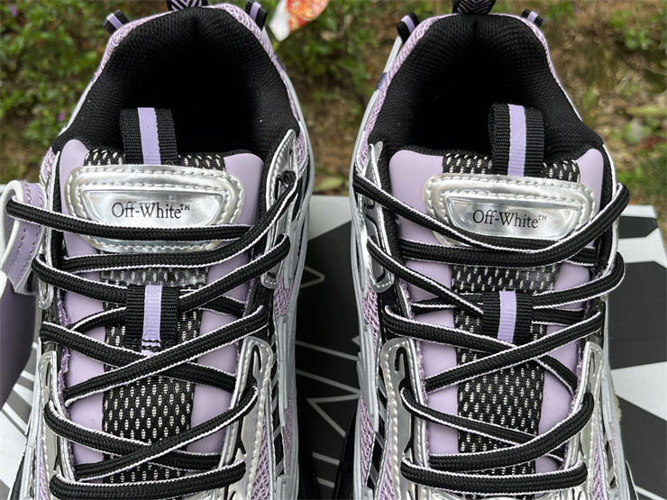 Thumbnail: Off-White Be Right Back