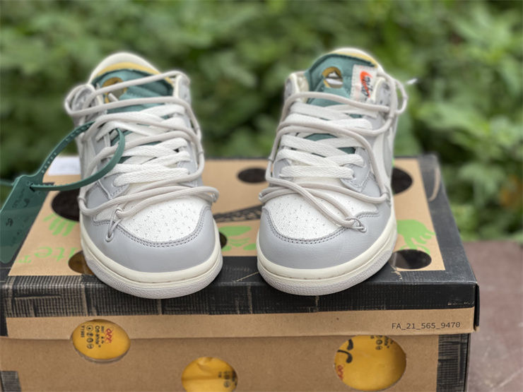 Thumbnail: Off-White x Nike Dunk - Low "Lot 42 of 50"