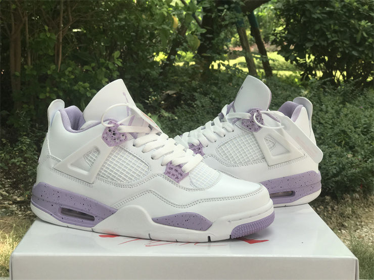 Thumbnail: Air Jordan 4