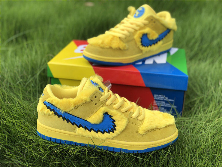 Thumbnail: Grateful Dead x Nike Dunk - Low "Yellow Bear"