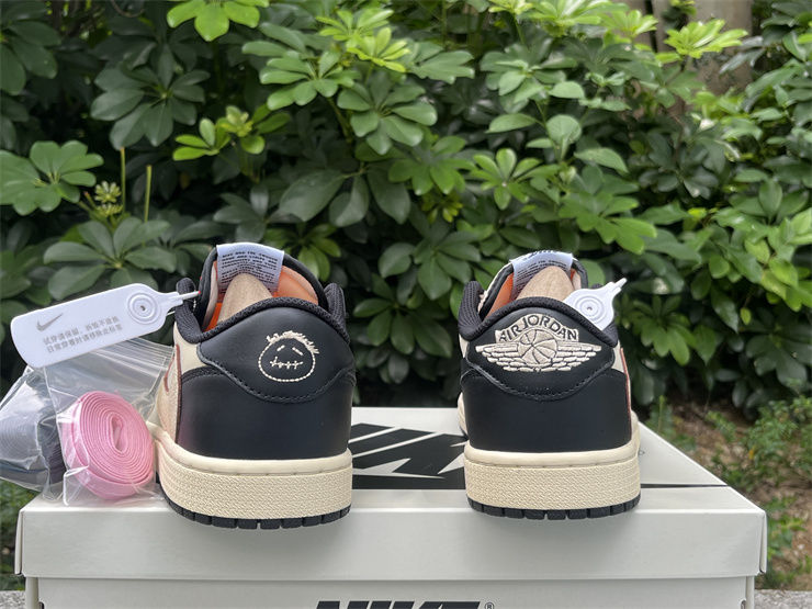 Thumbnail: Travis Scott x Air Jordan 1 - Low "Pale Vanilla"