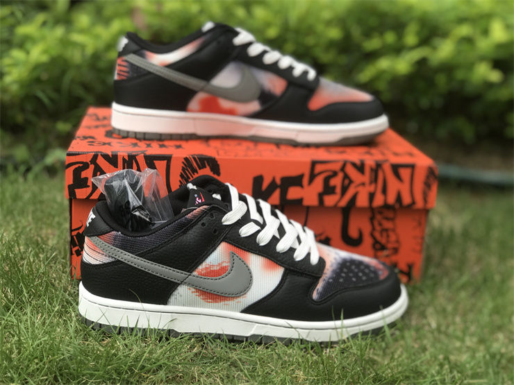 Thumbnail: Nike Dunk - Low "Graffiti Pack - Black Red"