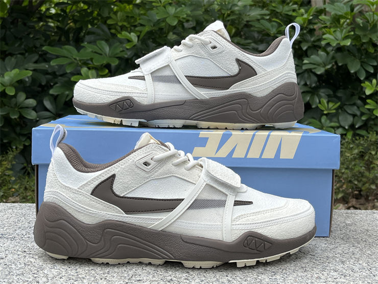 Thumbnail: Travis Scott x Nike Zoom Field Jaxx "Reverse Mocha"