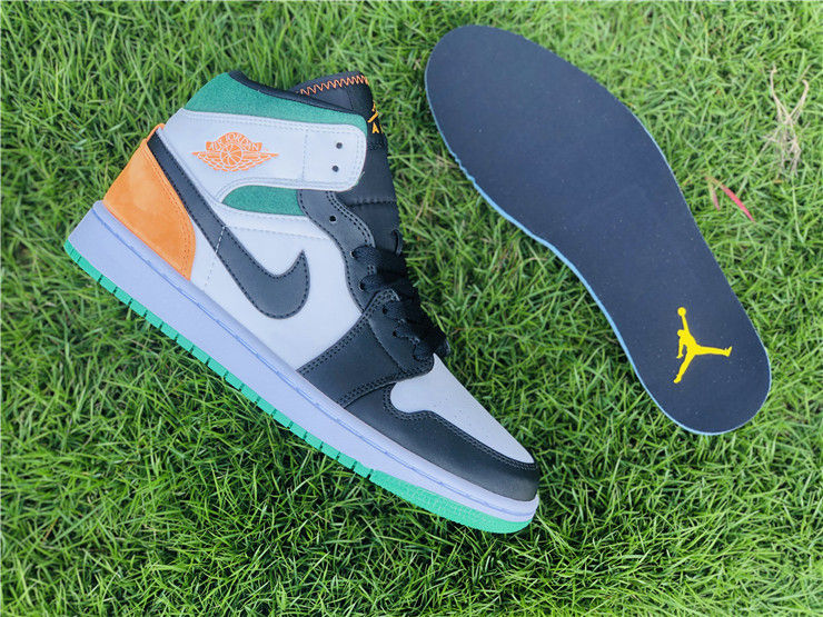 Thumbnail: Air Jordan 1 - Mid "Oakland"