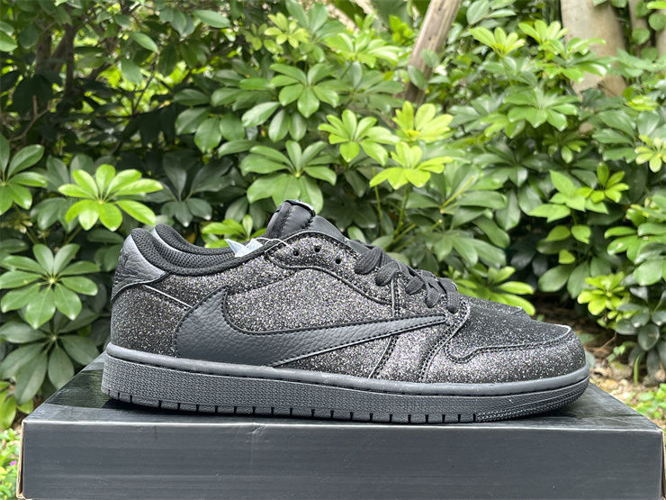 Thumbnail: Travis Scott x Air Jordan 1 - Low