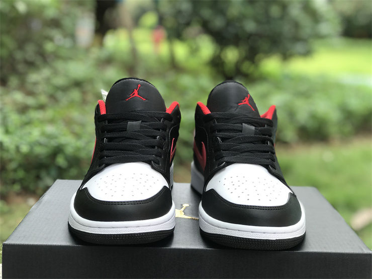 Thumbnail: Air Jordan 1 - Low "White Toe"