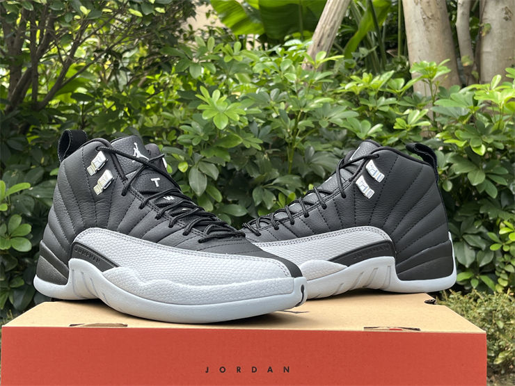 Thumbnail: Air Jordan 12 "Barons"