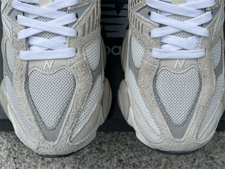 Thumbnail: New Balance 9060