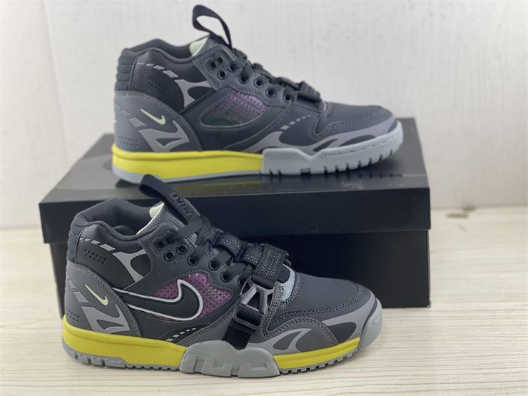 Thumbnail: Nike Air Trainer 1 "Dark Smoke Grey"