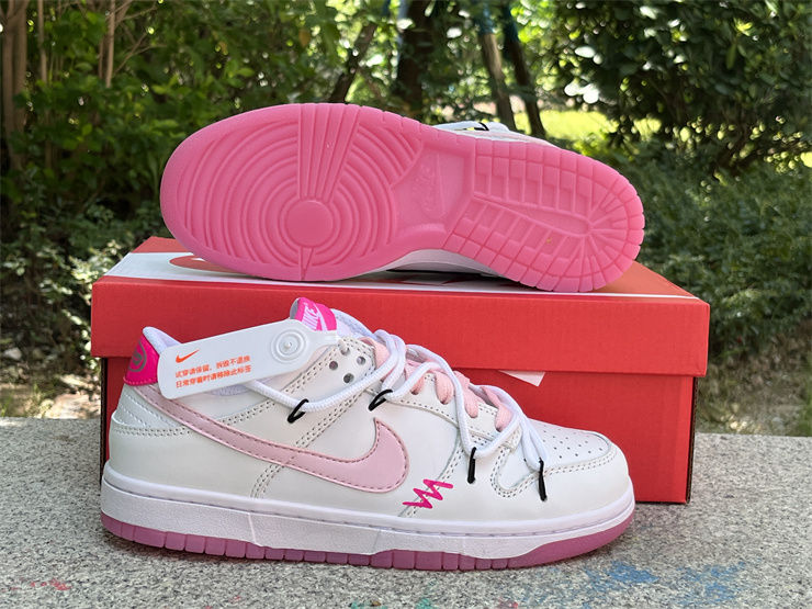 Thumbnail: Nike Dunk - Low