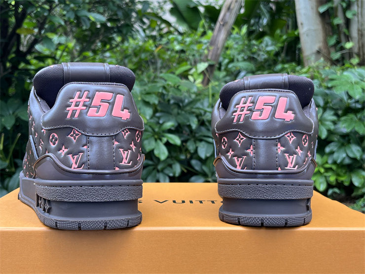 Thumbnail: Louis Vuitton Trainer - Low