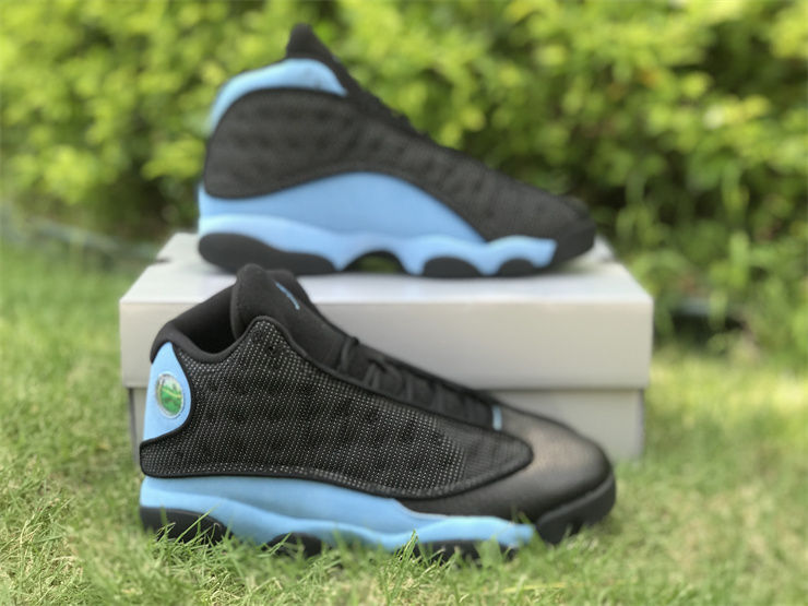Thumbnail: Air Jordan 13 "Black University Blue"