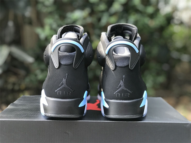 Thumbnail: Air Jordan 6 "UNC"