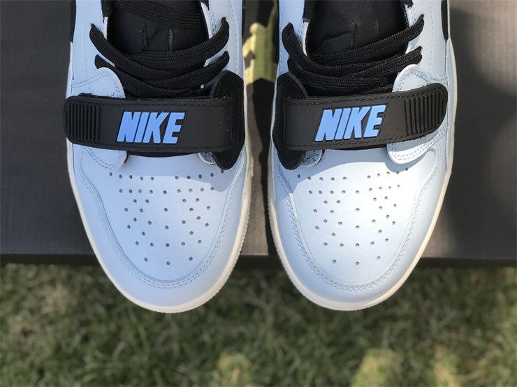 Thumbnail: Air Jordan Legacy 312 - Low "Pale Blue"