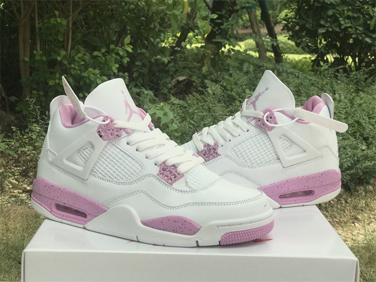 Thumbnail: Air Jordan 4