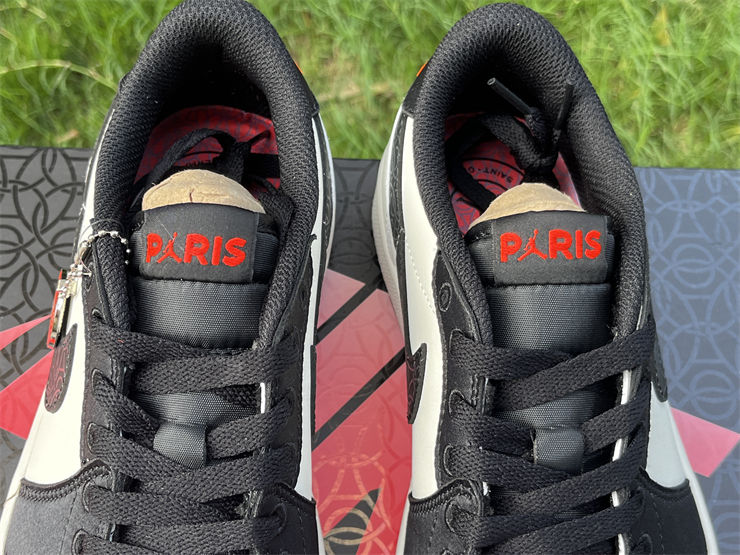 Thumbnail: Paris Saint-Germain x Air Jordan 1 - Low "Sail Pink Oxford"