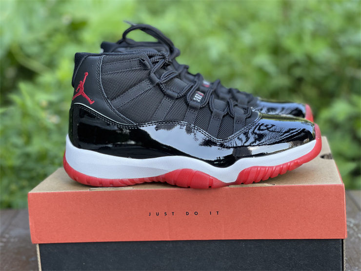 Thumbnail: Air Jordan 11 "Bred"