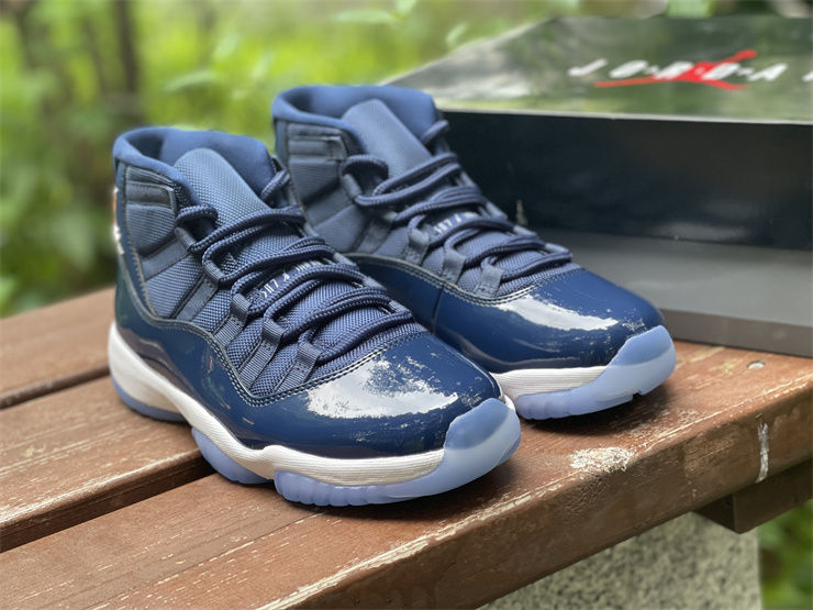 Thumbnail: Air Jordan 11