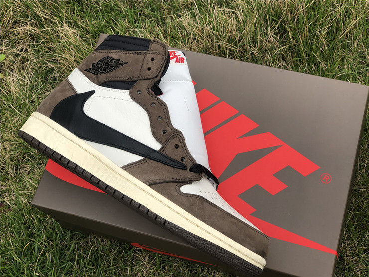 Thumbnail: Travis Scott x Air Jordan 1 - High "Mocha"