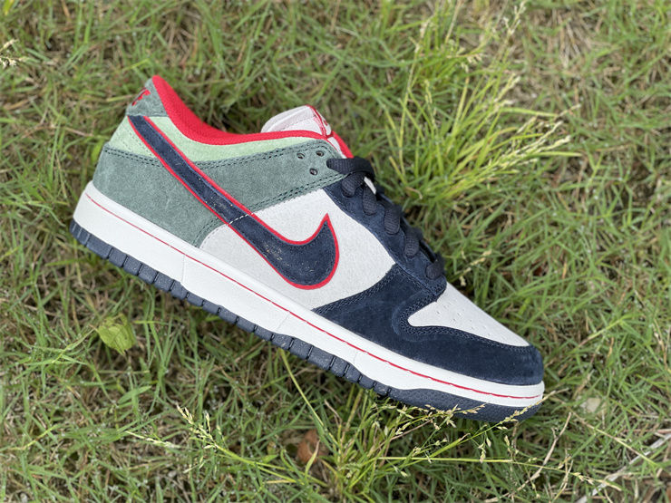 Thumbnail: Otomo Katshuhiro x Nike Dunk - Low