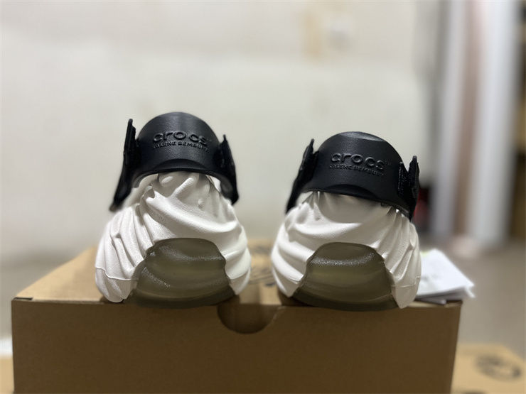 Thumbnail: Salehe Bembury x Crocs Pollex Clog "Stratus"