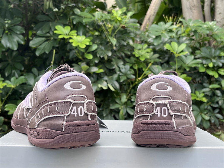 Thumbnail: Balenciaga Hamptons Sneaker "Brown Lilac"