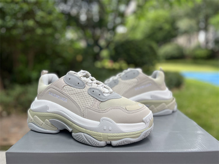 Thumbnail: Balenciaga Triple S Sneaker