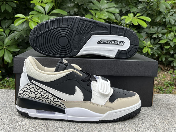 Thumbnail: Air Jordan Legacy 312 - Low