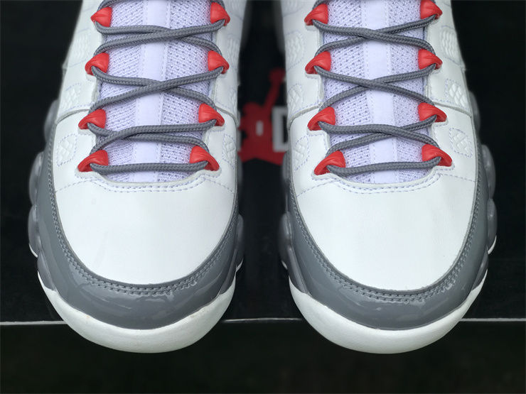 Thumbnail: Air Jordan 9 "Fire Red"