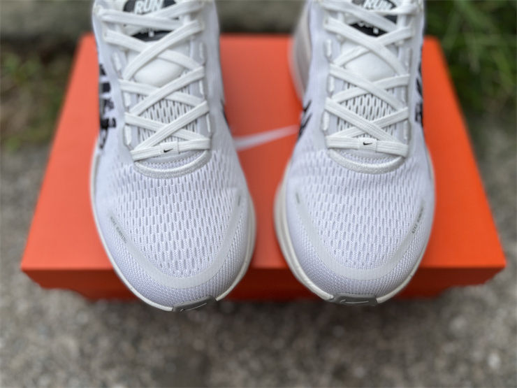 Thumbnail: Nike Vomero 18 'Run Pack'