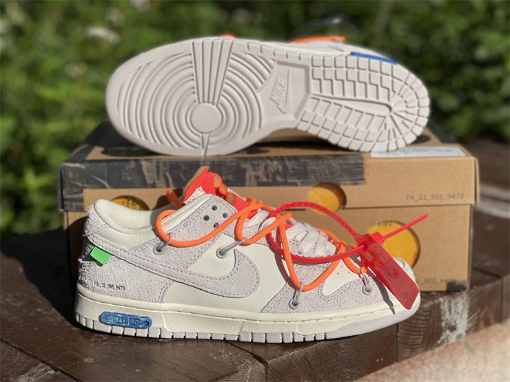 Thumbnail: Off-White x Nike Dunk - Low "Lot 31 of 50"