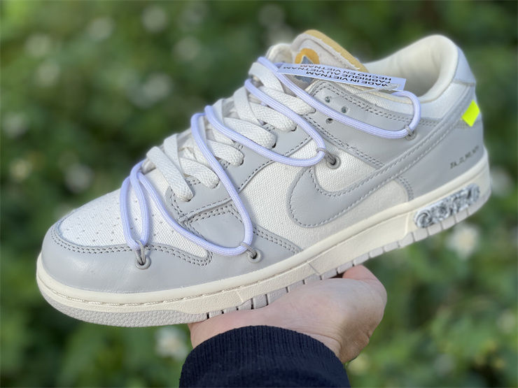 Thumbnail: Off-White x Nike Dunk - Low "Lot 49 of 50"